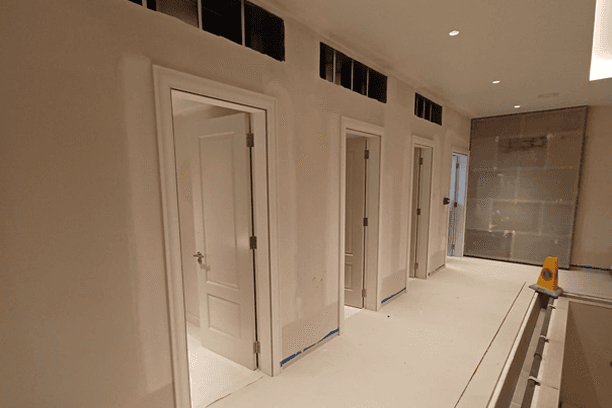 HIGH QUALITY INTERIOR DESIGN